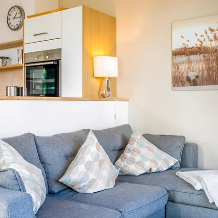 Ferienhaus Strandhäuser - Windflüchter Sellin (Rugen)