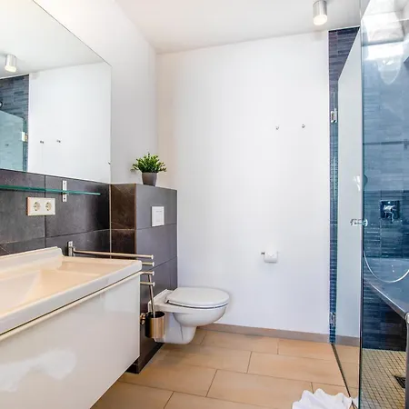 Strandhäuser - Windflüchter Ferienhaus Sellin (Rugen)