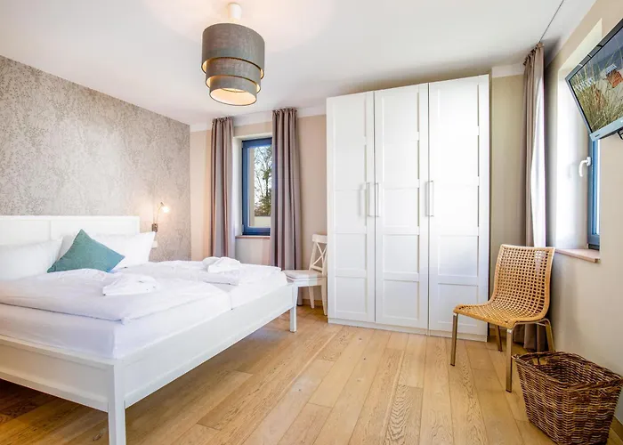 Strandhäuser - Windflüchter *